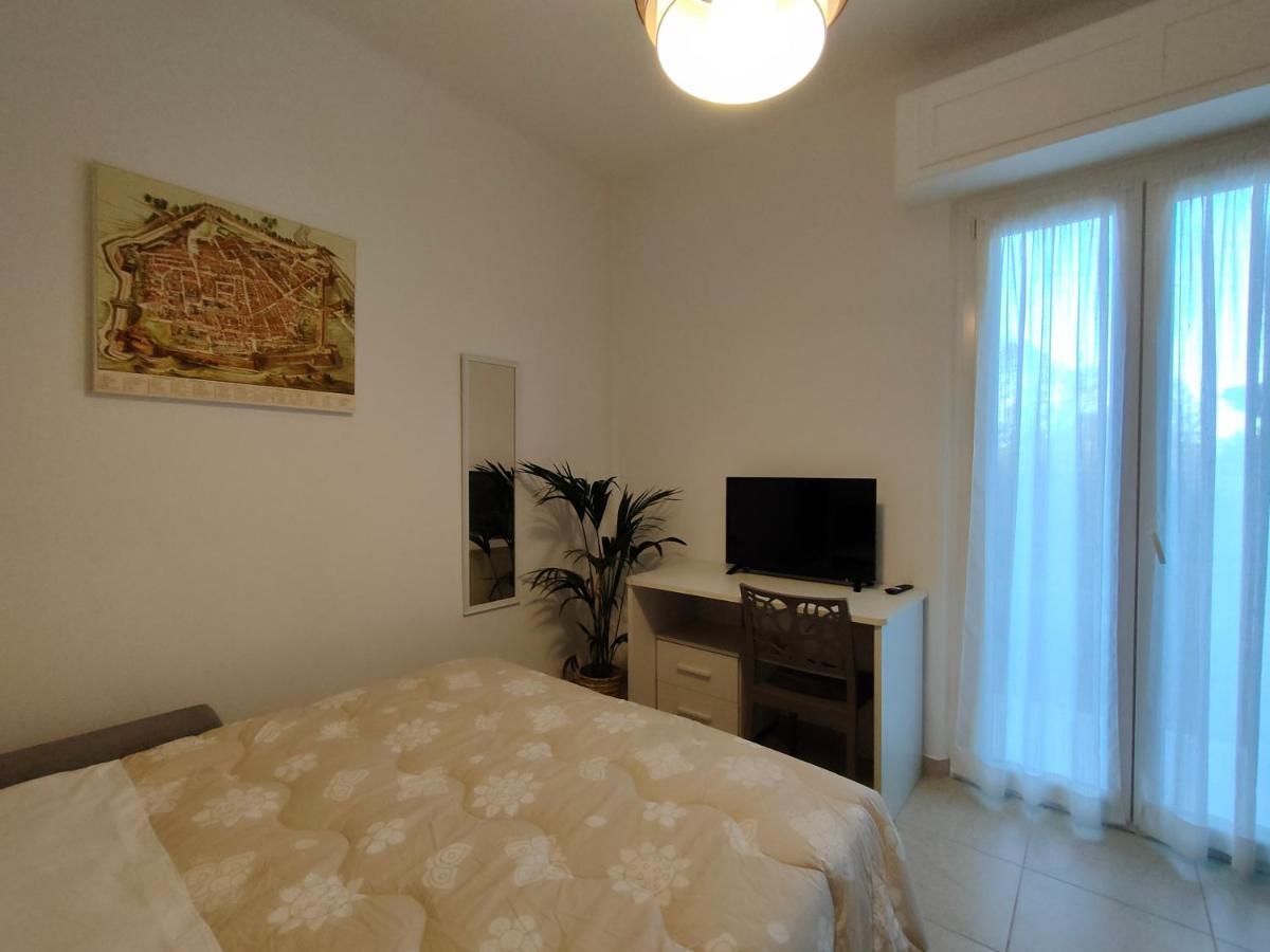 La Casa Di Ewa - Pesaro Centro-Mare Apartman Kültér fotó