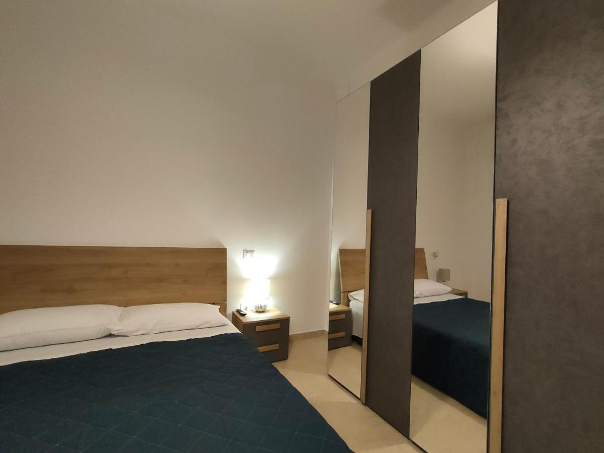 La Casa Di Ewa - Pesaro Centro-Mare Apartman Kültér fotó